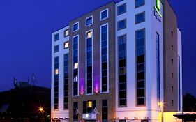 Holiday Inn Express London - Watford Junction By Ihg